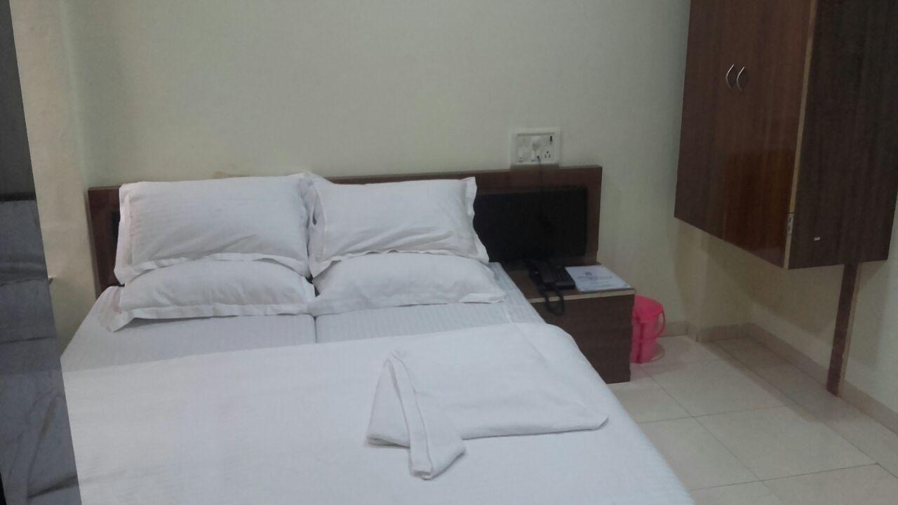 Akshara Residency Hotel มุมไบ ภายนอก รูปภาพ