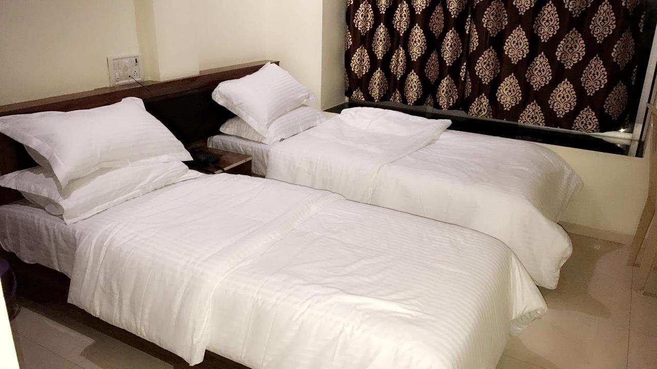 Akshara Residency Hotel มุมไบ ภายนอก รูปภาพ